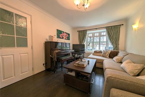 13 Findlay Drive, Guildford, GU3 3HT