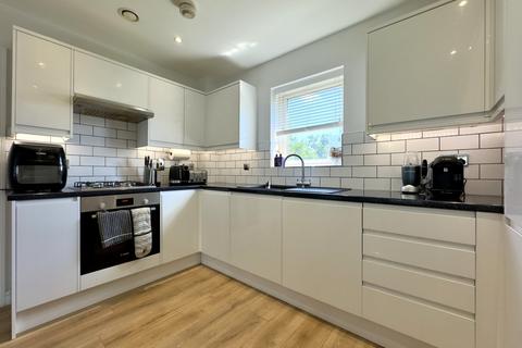 1 bedroom apartment for sale, Gibson Drive, Bracknell, Berkshire, RG12