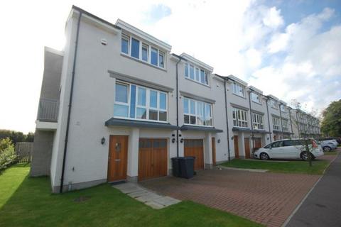 4 bedroom townhouse to rent, 1 Woodlands Walk, Cults, AB15 9DW