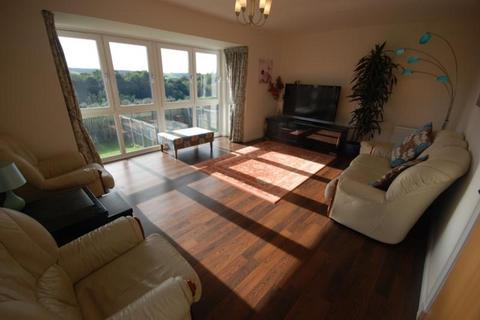 4 bedroom townhouse to rent, 1 Woodlands Walk, Cults, AB15 9DW