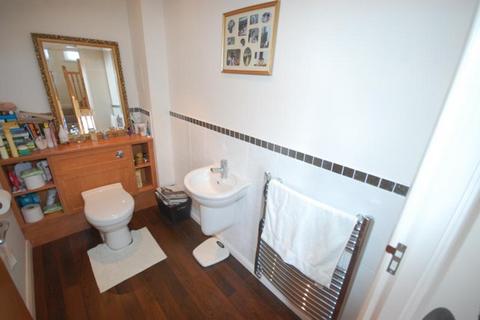 4 bedroom townhouse to rent, 1 Woodlands Walk, Cults, AB15 9DW