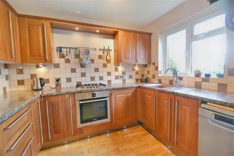 14 Fallow Field, Winchester, SO22 4LY