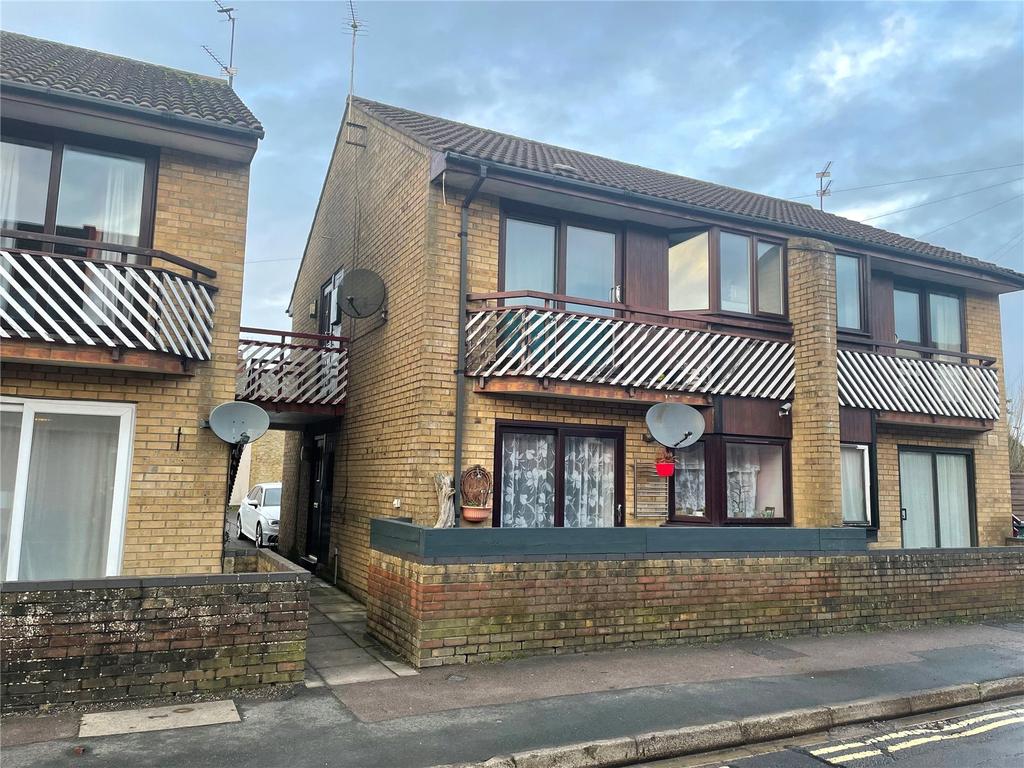 Bicester, Oxfordshire OX26 1 bed apartment for sale £165,000