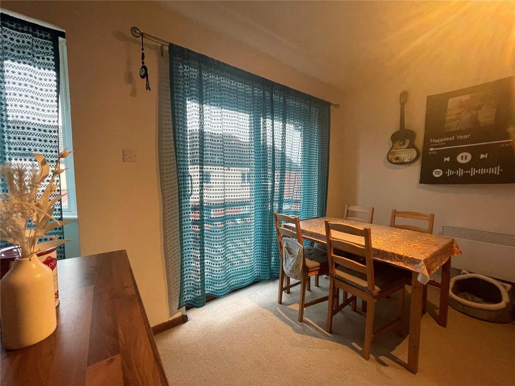 Bicester, Oxfordshire OX26 1 bed apartment for sale £165,000