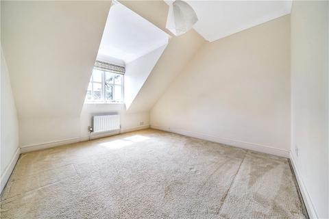 2 Kemsley Chase, Farnham Royal, Slough, SL2 3LU