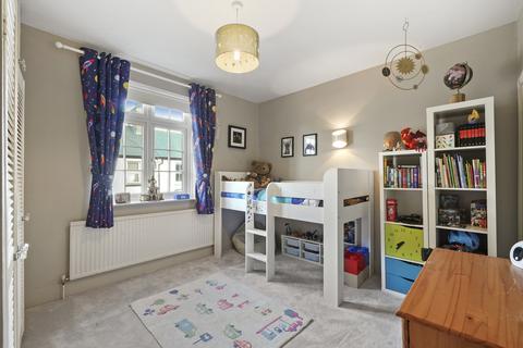 12 Albert Road, Epsom, KT17 4EH