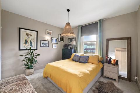 12 Albert Road, Epsom, KT17 4EH