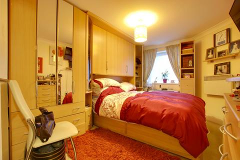 2 bedroom flat for sale - Regents Park, Southampton