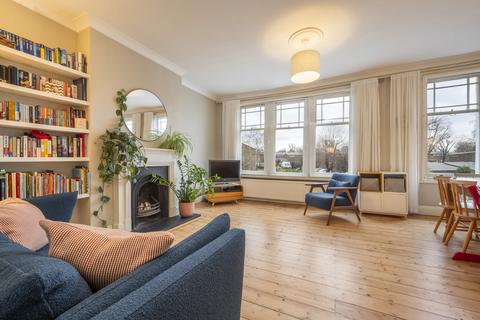 11b Thorncombe Road, London, SE22 8PX