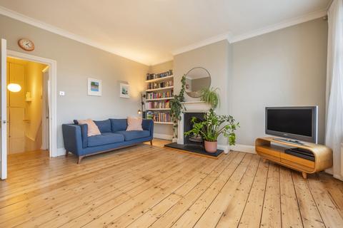 11b Thorncombe Road, London, SE22 8PX