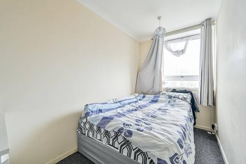 undefined, Knighthead Point, Canary Wharf, London, E14