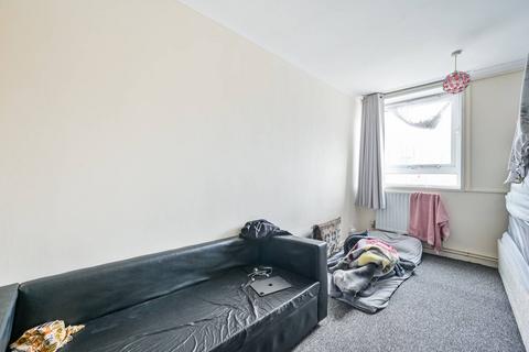 undefined, Knighthead Point, Canary Wharf, London, E14