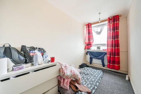 undefined, Knighthead Point, Canary Wharf, London, E14