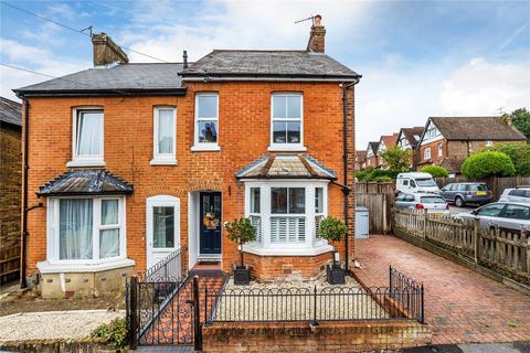 17 Cornfield Road, Reigate, RH2 7HF