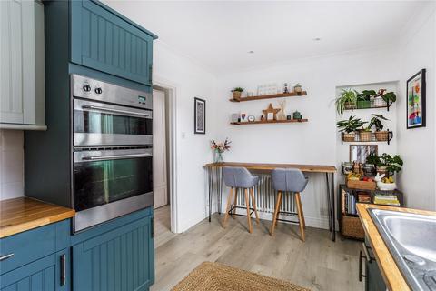 17 Cornfield Road, Reigate, RH2 7HF