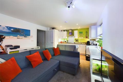 Flat 2, 21 Bowthorpe Drive, Brockworth, Gloucester, GL3 4FS