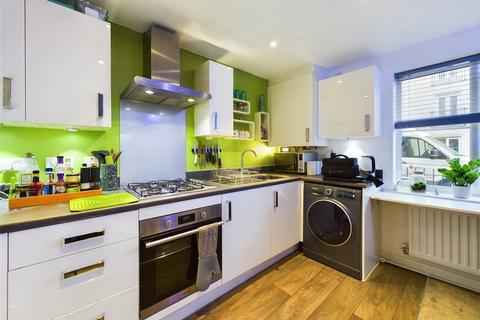 Flat 2, 21 Bowthorpe Drive, Brockworth, Gloucester, GL3 4FS