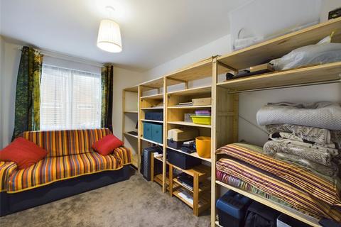 Flat 2, 21 Bowthorpe Drive, Brockworth, Gloucester, GL3 4FS