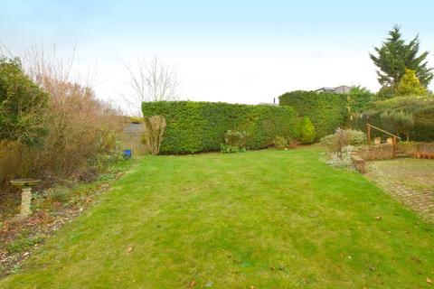 39 Crabtree Lane, Great Bookham, Leatherhead, KT23 4PJ
