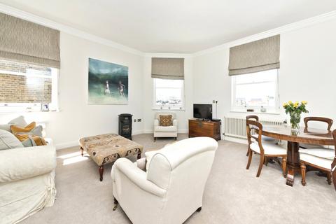 2 bedroom apartment to rent, Cadogan Square, London, SW1X