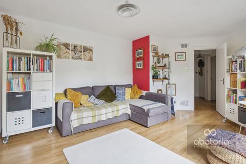 1 bedroom apartment for sale, Leeward Court, Asher Way, London, E1W