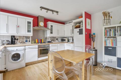 1 bedroom apartment for sale, Leeward Court, Asher Way, London, E1W