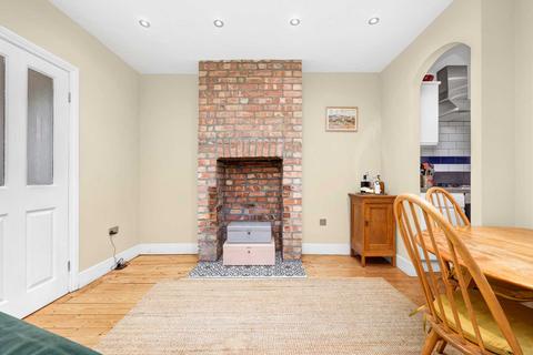 190 Francis Road, London, E10 6PR