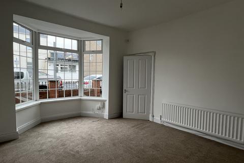 2 bedroom terraced house for sale, Lyndhurst Street, South Shields