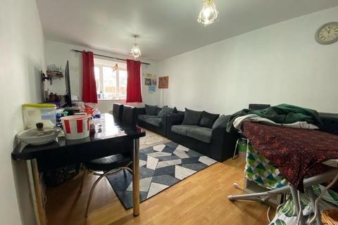 2 bedroom flat for sale - Orkney House, Himalayan Way, Watford WD18 6SX
