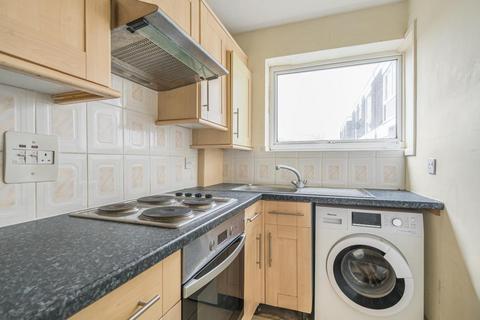 21 Mayfair Close, Beckenham, BR3 5EL