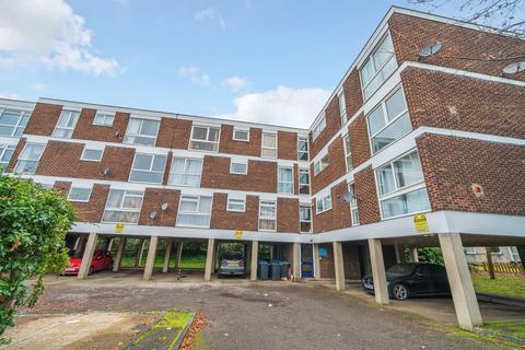 21 Mayfair Close, Beckenham, BR3 5EL