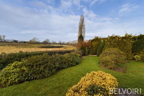 57 Doxey Fields, Stafford, ST16 1HJ