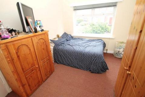 2 bedroom property to rent, 8 Newport Road, Headingley, Leeds LS6
