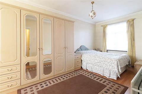 17 Park Crescent, Erith, DA8 3DF