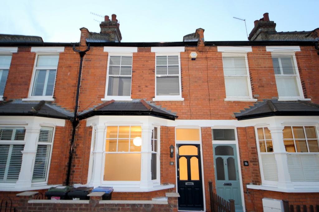 Stunning 3 bed terrace house