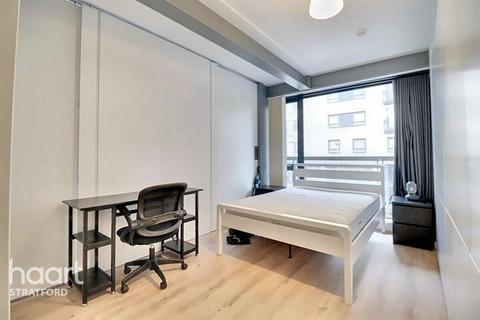 2 bedroom apartment to rent, Burford Road, London