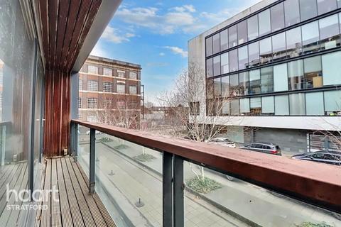 2 bedroom apartment to rent, Burford Road, London