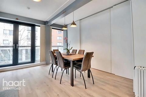 2 bedroom apartment to rent, Burford Road, London