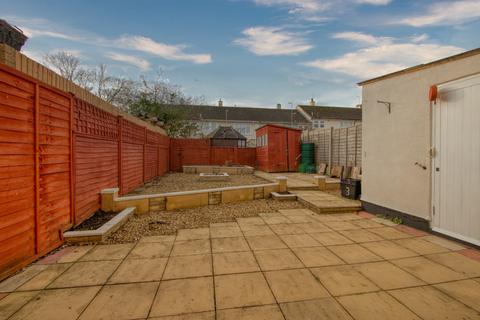 3 Chantry Close, Taunton, TA2 8EN
