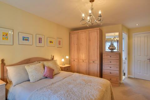 60 Baynard Avenue, Little Dunmow, Dunmow, CM6 3FD