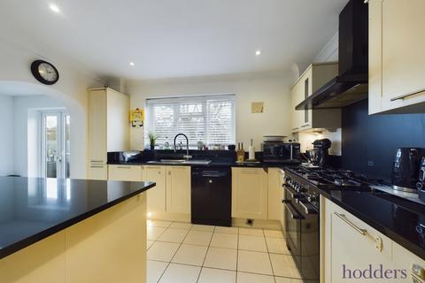 undefined, Gordon Close, Chertsey South, Surrey, KT16