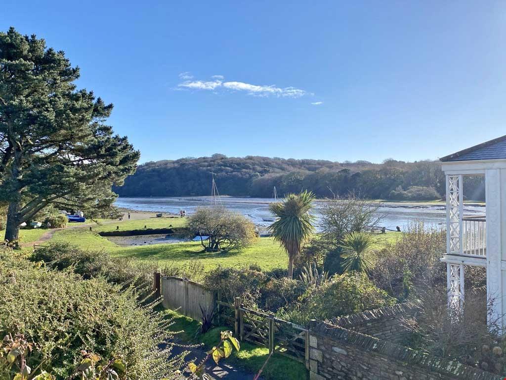 Close to Devoran waterfront, Truro, Cornwall 2 bed detached house for