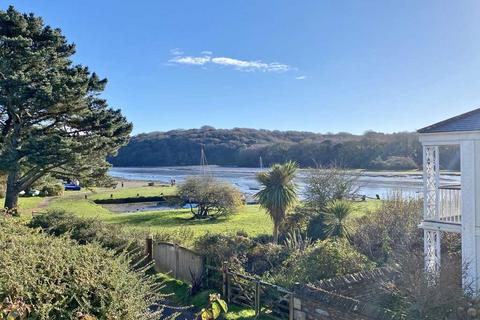 2 bedroom detached house for sale, Close to Devoran waterfront, Truro, Cornwall