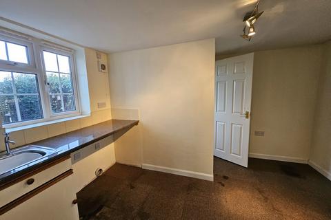 12 Sun Road, Broome, Bungay, NR35 2RW