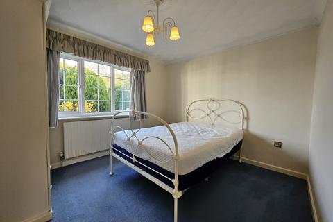 12 Sun Road, Broome, Bungay, NR35 2RW