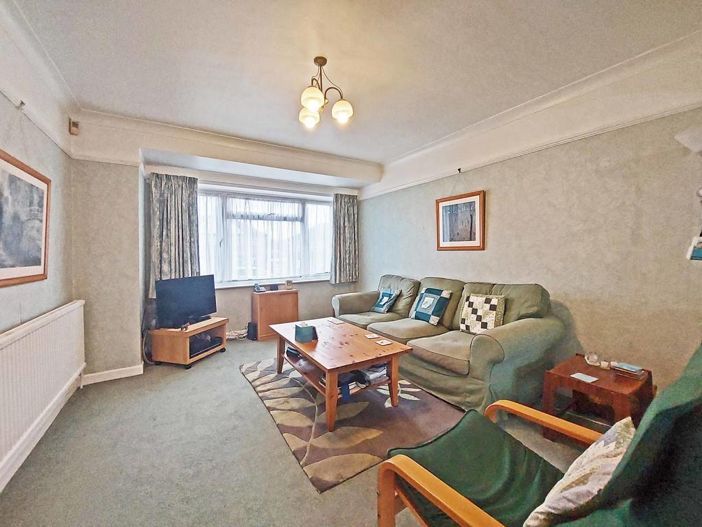 Chatsworth Gardens, Harrow HA2 3 bed semidetached house for sale £620,000