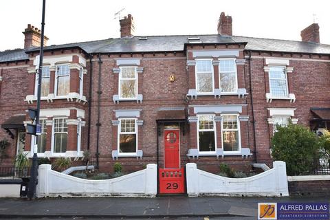 4 bedroom terraced house for sale - Park Parade, Roker