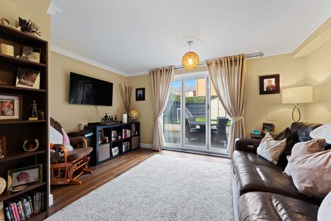 16 Hengist Way, Wallington, SM6 9BP