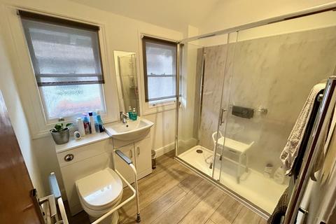 3 Hillside Gardens, Wallington, SM6 9NX