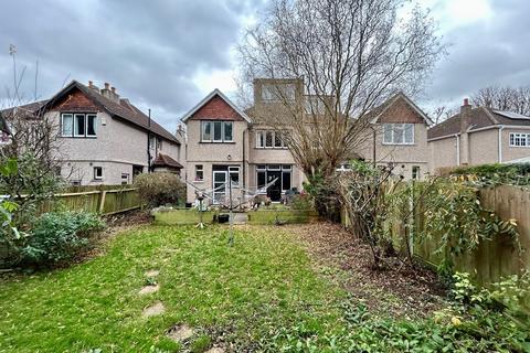 3 Hillside Gardens, Wallington, SM6 9NX